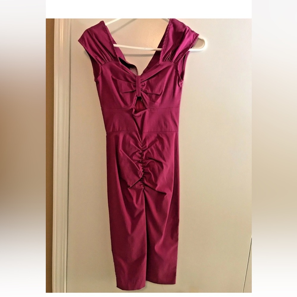 Akira Fucsia Off the Shoulder Keyhole Midi Dress